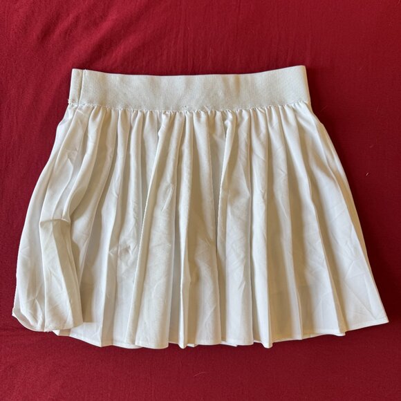 White tennis skort - Picture 3 of 10